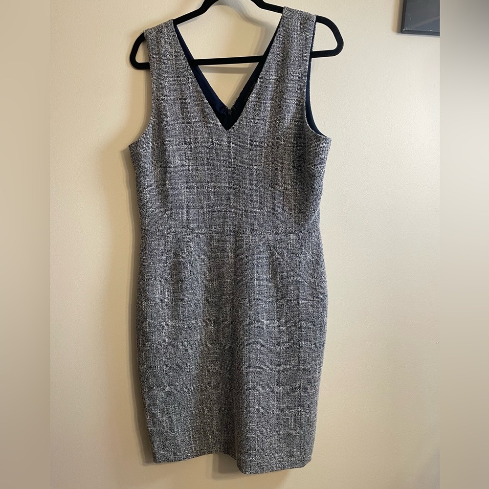 Banana Republic Elegant Navy and White tweed  Sleeveless Dress